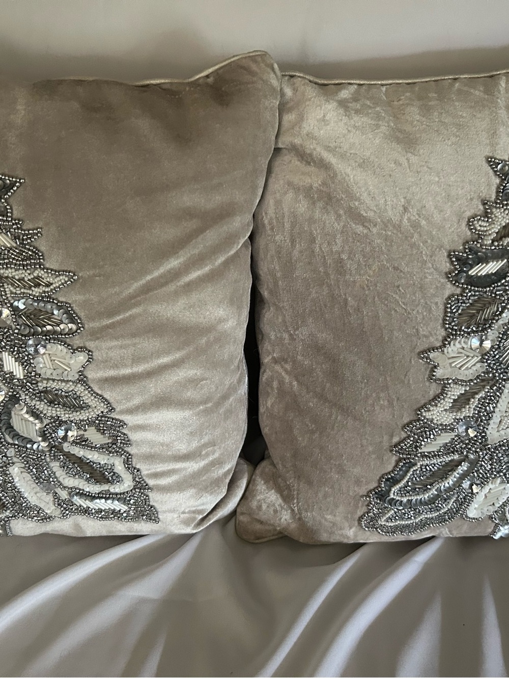 Velvet silver Beaded holiday Decorative Throw Pillow Pair 2- silver 15x15 in